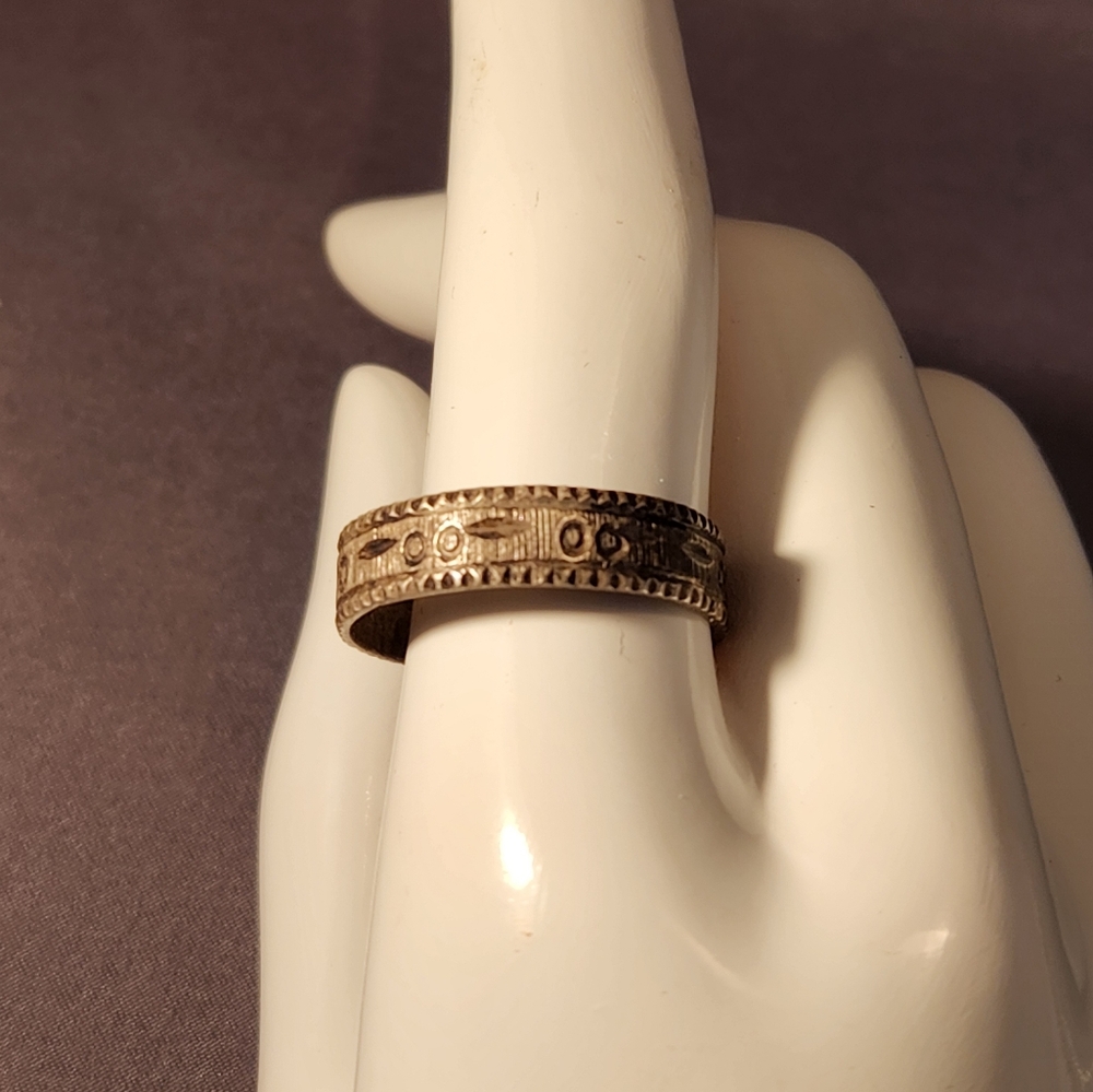 Sterling Silver Patterned Ring - image 4